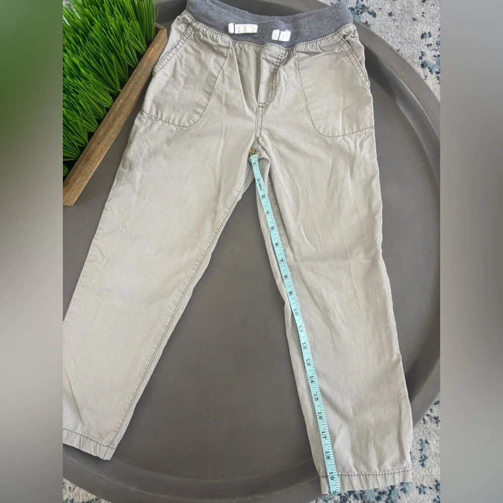 Carter's Gray and Cream Kid's Pants Size 7